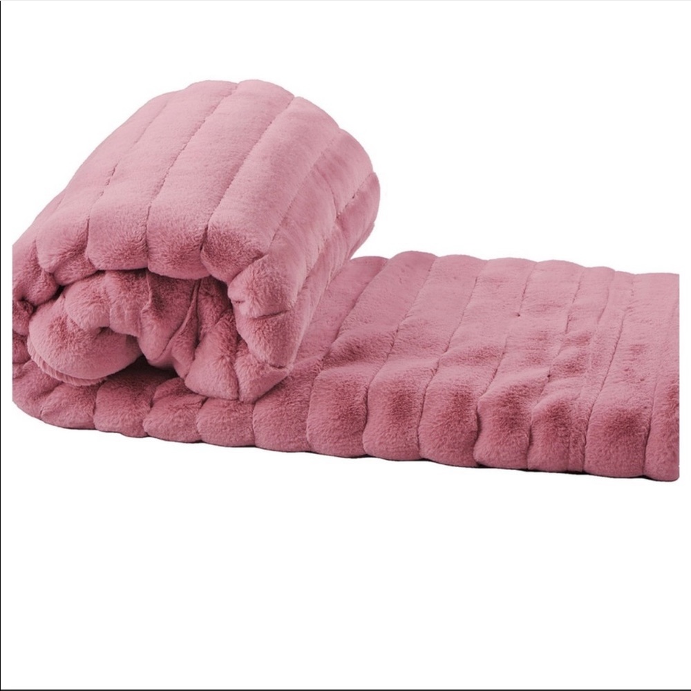 Sherpa Micro Mink Reversible Throw Blanket - Picture 3 of 3